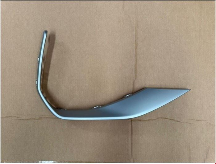 ÖN TAMPON IZGARA ÇERÇEVESİ GRİ SAĞ A3 2024- resmi