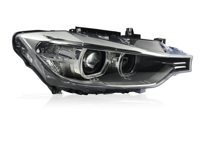 ÖN FAR SAĞ ( YAN SANAYİ ) F30 2012- resmi