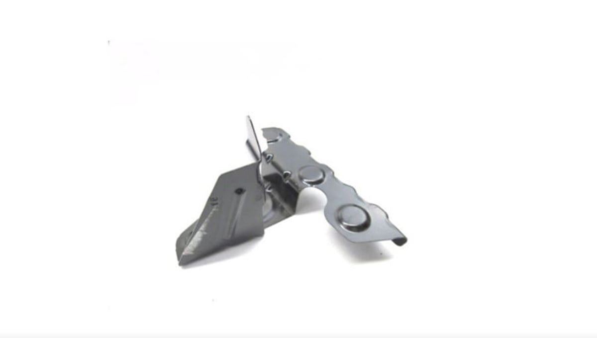 ÖN ÇAMURLUK BRAKETİ SAĞ X1 E84 2008- resmi