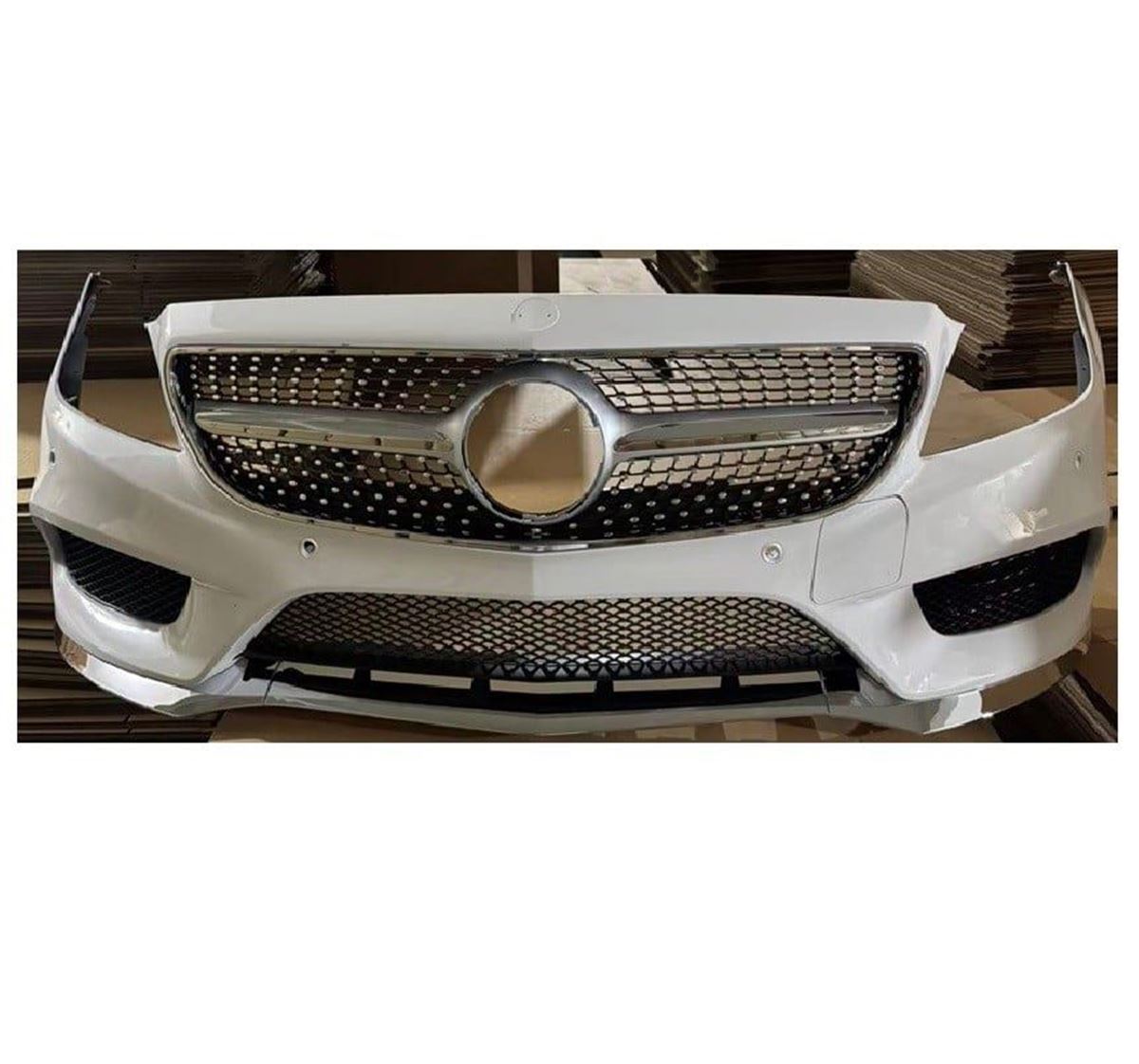 ÖN TAMPON AMG SET (BEYAZ BO+PANJUR) CLS W218 2015- resmi