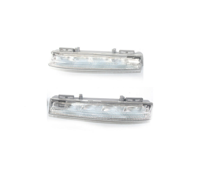 GÜNDÜZ FARI LED SAĞ W204 / W212 2010- resmi