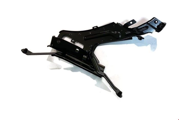ÖN ÇAMURLUK BRAKETİ SAĞ A6 2020- resmi