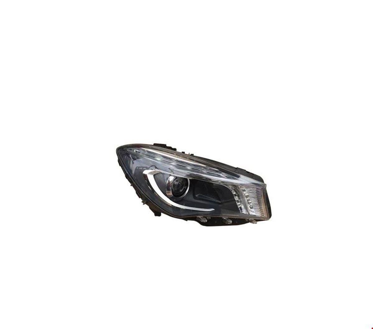 ÖN FAR SAĞ ( XENON ) W117 CLA 2013- resmi