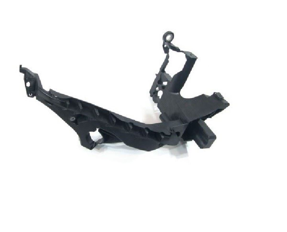 FAR BRAKETİ SAĞ A4 2013- resmi