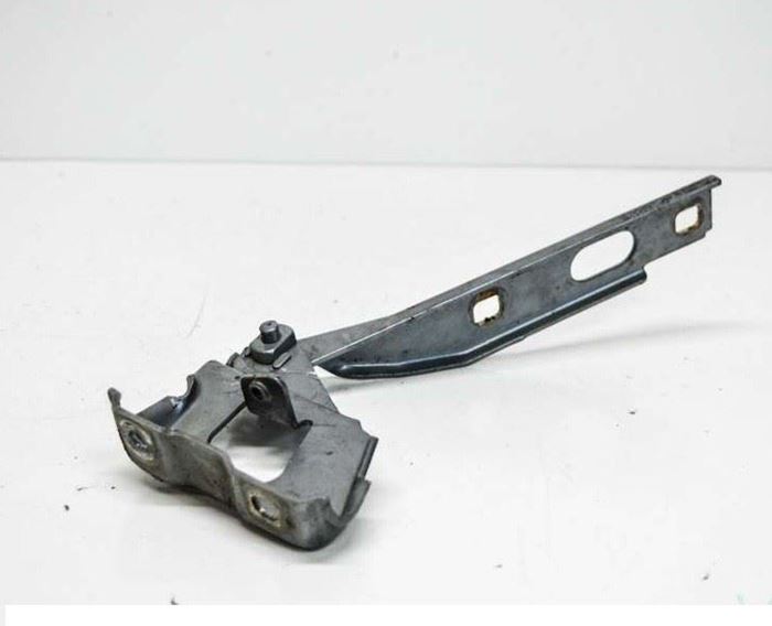 MOTOR KAPUT MENTEŞESİ SAĞ A4 2009- resmi