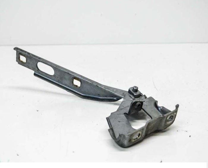 MOTOR KAPUT MENTEŞESİ SOL A4 2009- resmi